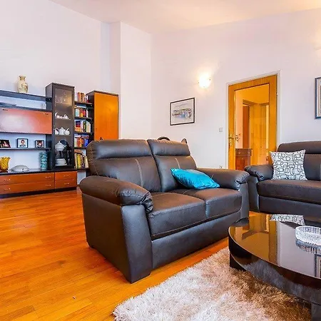 Laky Apartament Pula