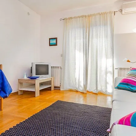 Laky Apartament Pula